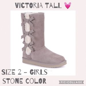 Black Friday DEAL🖤UGG Koolaburra Victoria Tall in Stone girls size 2 LIKE NEW